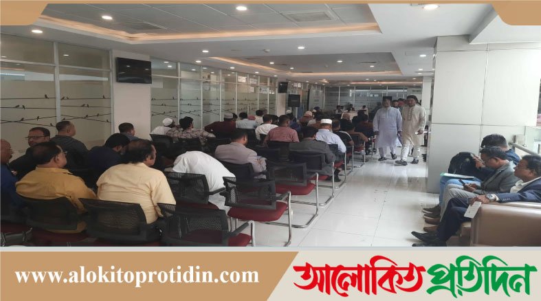 তরুণ থেকে বুড়ো, সব বয়সী মনোনয়ন প্রত্যাশীদের ভিড় এনসিপির সাক্ষাৎকারে