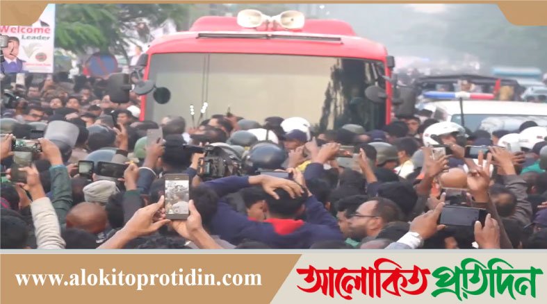 ১৯ বছর পর জিয়াউর রহমানের কবরের পাশে তারেক রহমান