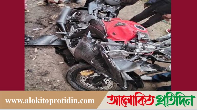 তারাগঞ্জে দ্রুতগতির গাড়ির ধাক্কায় শ্রমিক নি*হত, আহ*ত-১