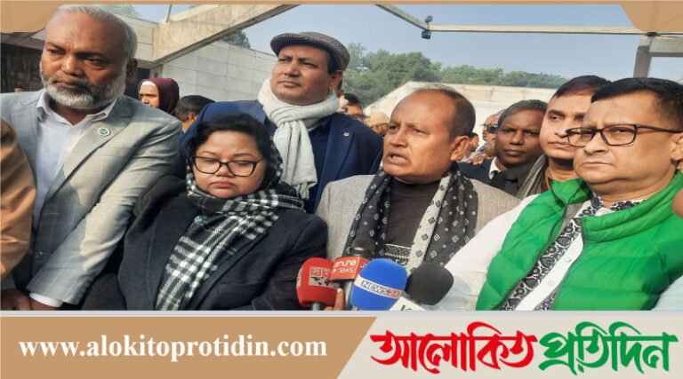 জিয়াউর রহমান ও খালেদা জিয়ার কবরে ইউট্যাবের ফুলেল শ্রদ্ধা