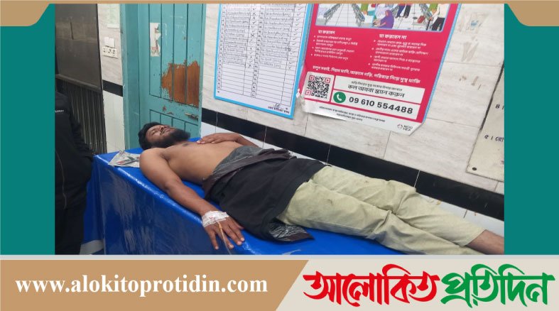 কক্সবাজার পৌর শহরে (জবি) শিক্ষার্থীকে কুপিয়ে অপহরণ, হামলায় বাবাসহ আহত-৫