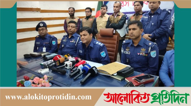 মানিকগঞ্জে তুচ্ছ ঘটনাকে কেন্দ্র করে বাড়ির মালিককে খুন, আটক ১