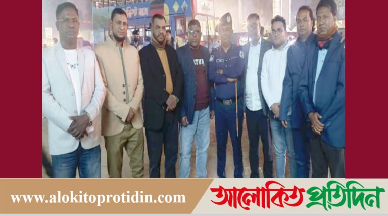কক্সবাজারে বার্ষিক ভ্রমণে সরাইল সাংবাদিক পরিষদের নেতৃবৃন্দ!