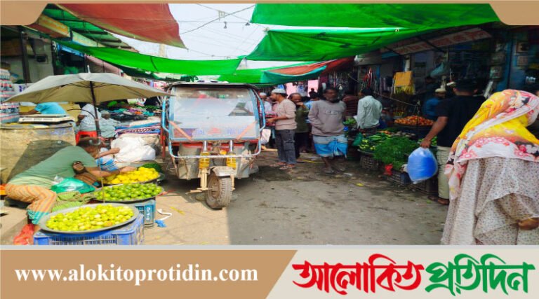 মুরাদনগরে সরকারি রাস্তা দখল করে বসেছে অ*বৈধ দোকান, জনদু*র্ভোগ চ*রমে