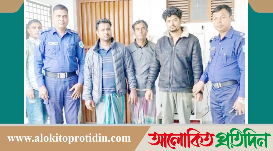 নড়াইলে চুরি যাওয়া মোটরসাইকেল উদ্ধা#র, আ#টক সং#ঘবদ্ধ চোর চ#ক্রের ৪ সদস্য