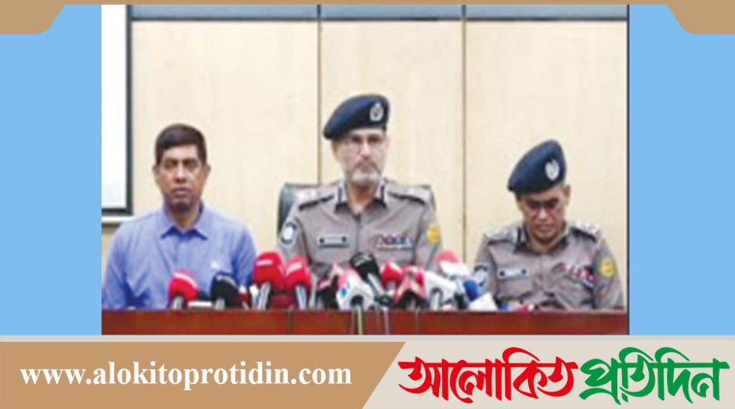 ঈদযাত্রা নির্বিঘ্ন করতে পর্যাপ্ত নিরাপত্তা ব্যবস্থা গ্রহণ করা হয়েছে: ডিএমপি 