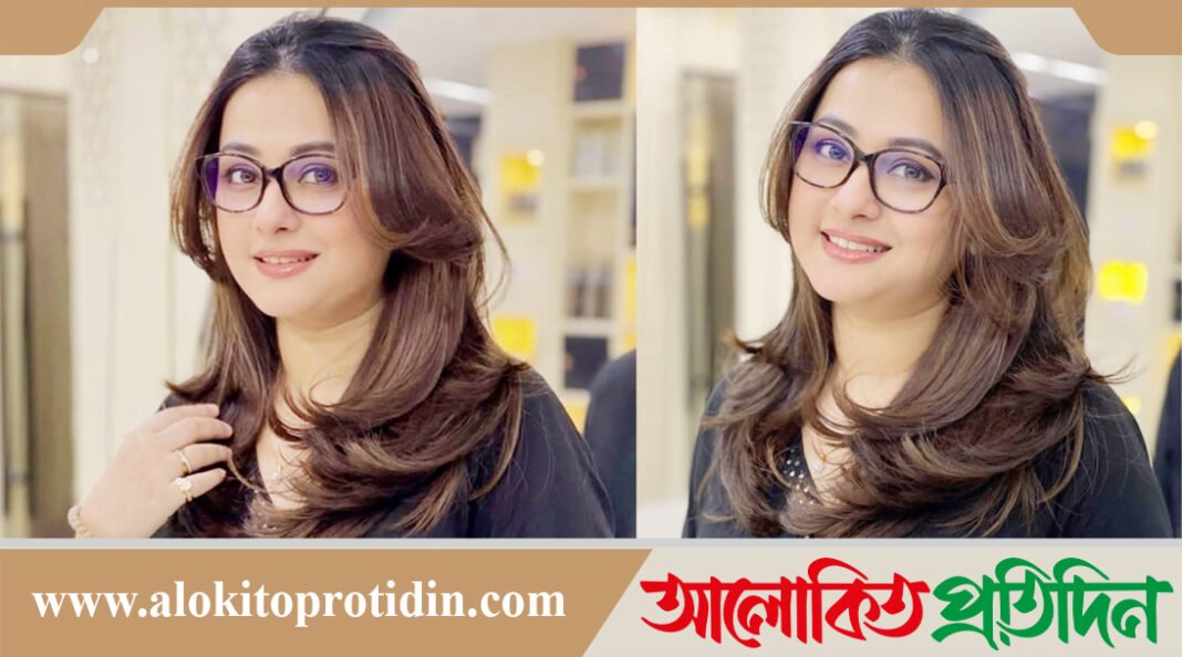 নতুন লুকে ভক্তদের নজর কাড়লেন : পূর্ণিমা