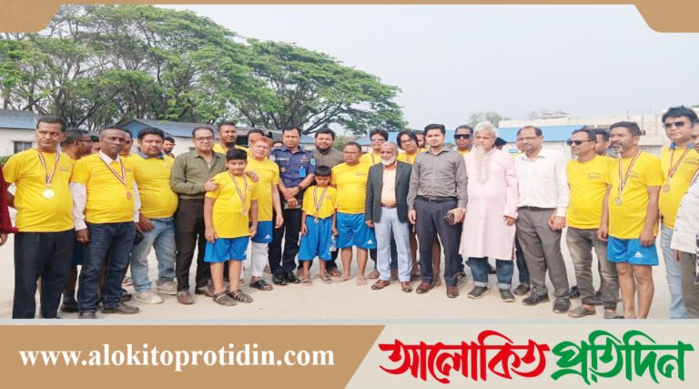 যমুনার বালুচরে সাংবাদিকদের প্রীতি ফুটবল ম্যাচ অনুষ্ঠিত