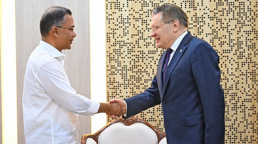 প্রধানমন্ত্রীর সঙ্গে সাক্ষাৎ করলেন রোসাটম প্রধান