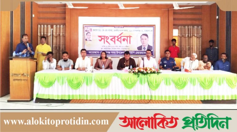 গোপালগঞ্জে এমপি ডা. কে এম বাবরকে সংবর্ধনা