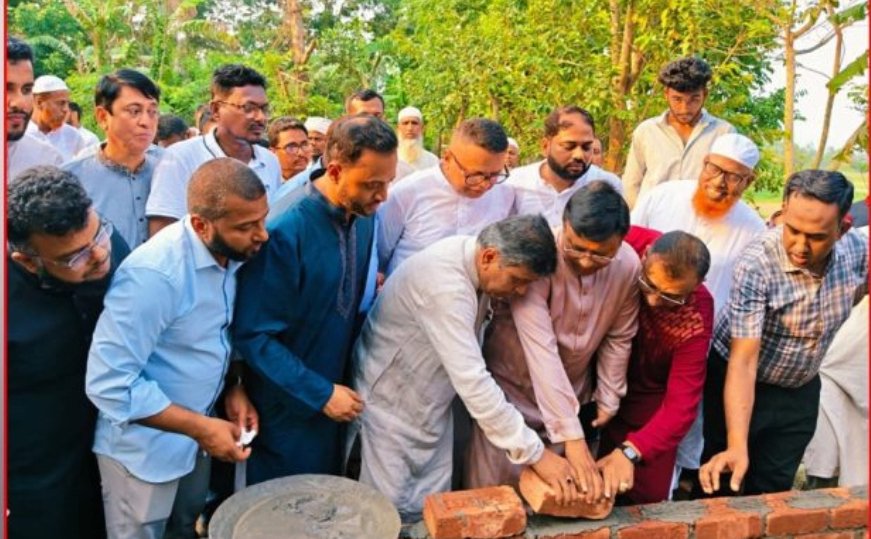 শাহবাগের অ*সহায় গোলাপিকে ঘর দিলেন প্রধানমন্ত্রী তারেক রহমান