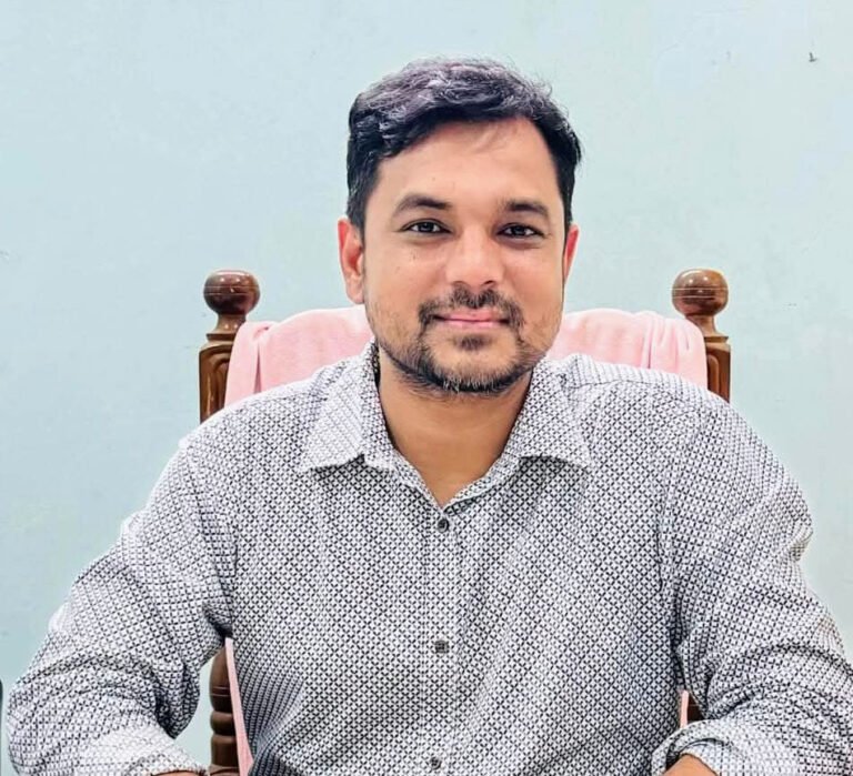 সাভার সাব-রেজিস্ট্রার জাকির ও তার স্ত্রীর সব ব্যাংক হিসাব তলব