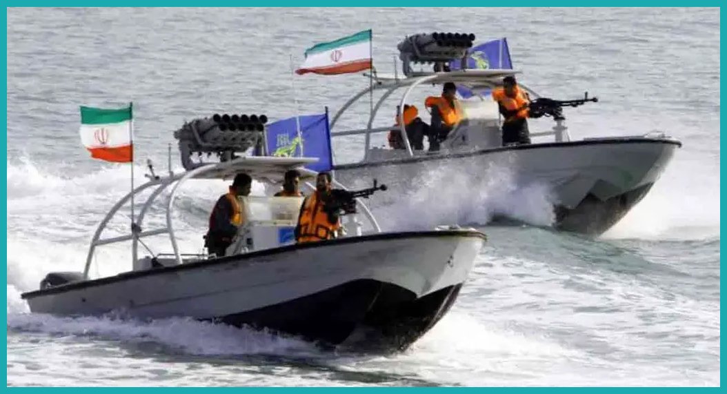 হরমুজ প্রণালিতে উত্তেজনা: তিন জাহাজে হামলা, দু’টি জব্দের দাবি আই*আর*জিসির