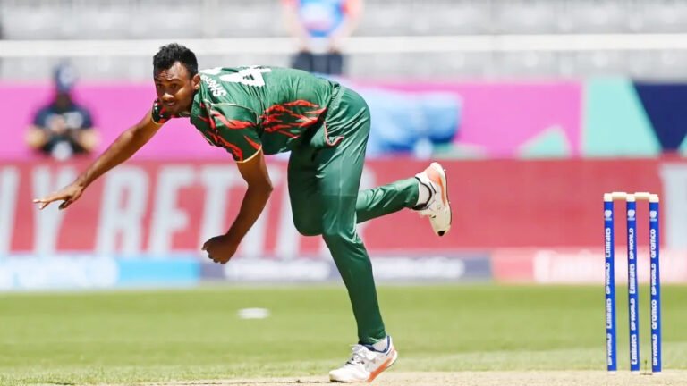 শরিফুল ইসলামের বোল্ডে ভাঙল নিউজিল্যান্ডের উদ্বোধনী জুটি