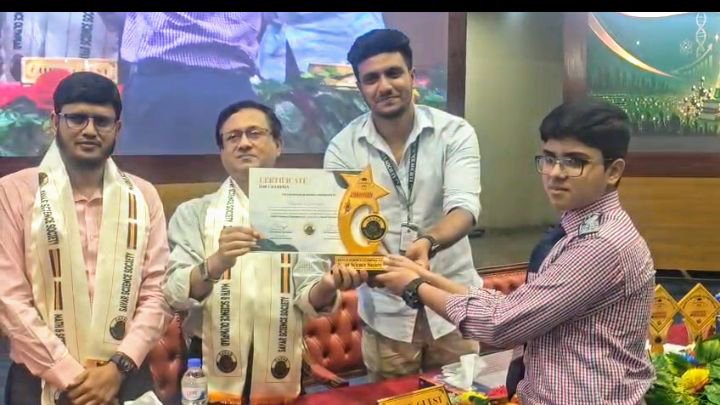 সাভারে ৩য় গণিত ও বিজ্ঞান অলিম্পিয়াড সাইন্স সোসাইটির পুরস্কার বিতরণ