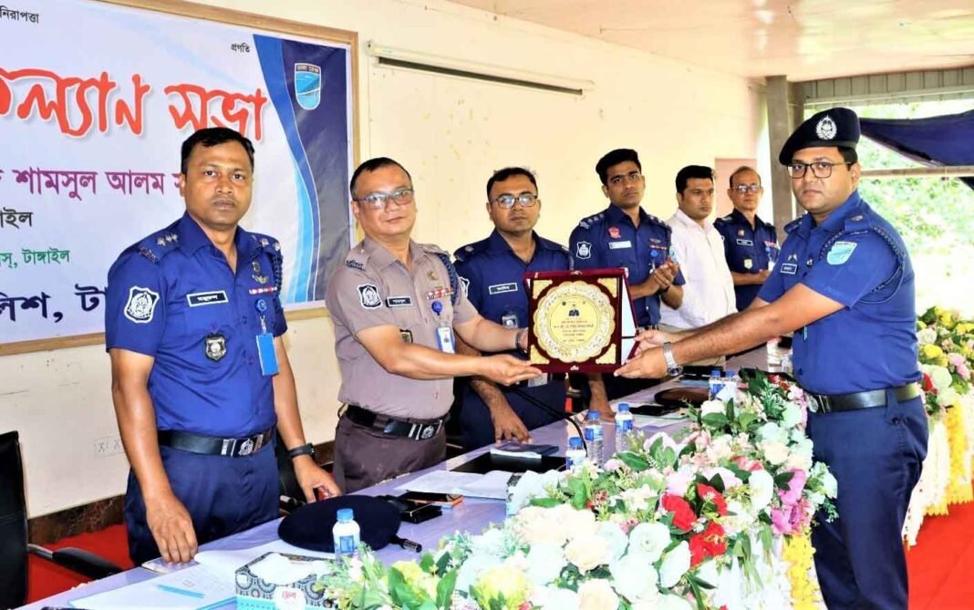 টাঙ্গাইলে এপ্রিল মাসের পর্যালোচনায় ৬ পুলিশের শ্রেষ্ঠত্ব লাভ