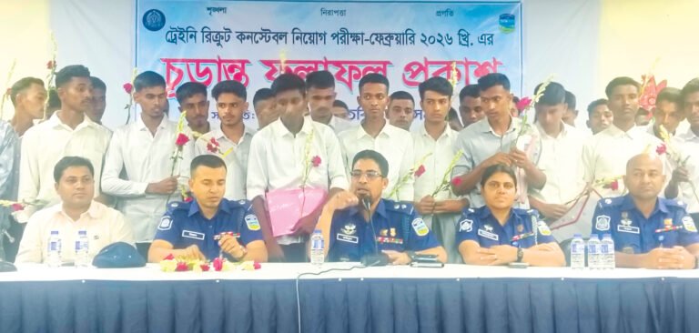 নেত্রকোনায় স্বচ্ছ প্রক্রিয়ায় পুলিশে নিয়োগ পেল ৪২ তরুণ-তরুণী