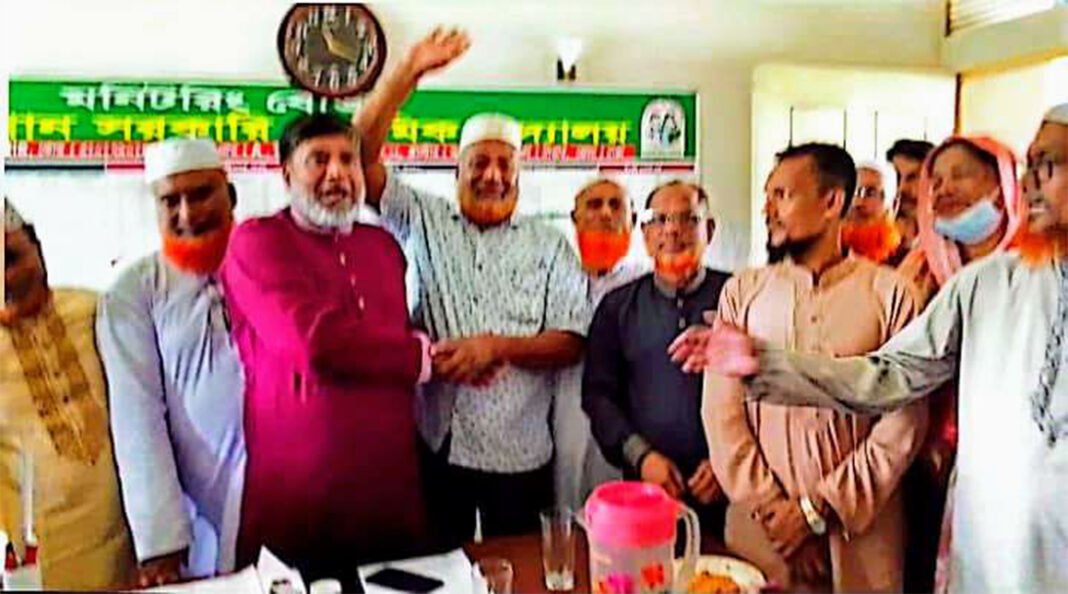 সাভারের খাগান সরকারি প্রাথমিক বিদ্যালয়ে আবদুল আলিম কে স্কুলের ম্যানে*জিং কমিটির সভাপতি করে কমিটি গঠন