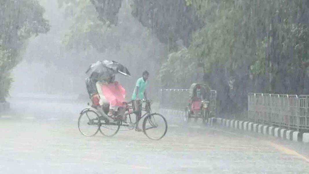 পাঁচ দিন দেশজুড়ে বৃষ্টির আভাস, আছে ভারী বর্ষণের সম্ভাবনা