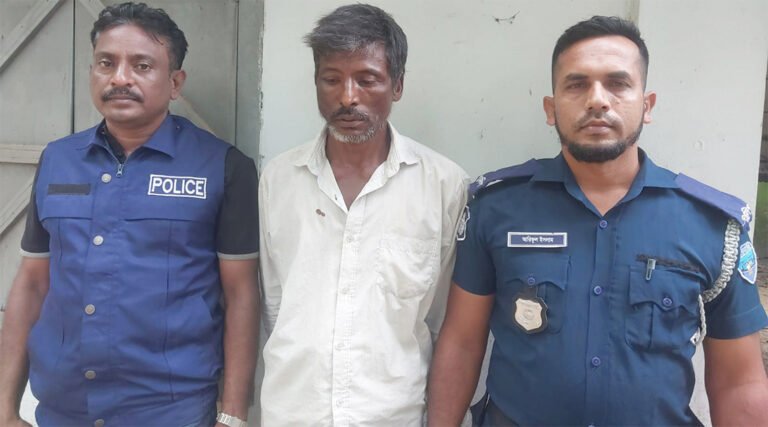 রামুতে দুই শিশু হ#ত্যা মামলার যাবজ্জীবন সাজাপ্রাপ্ত আসামি গ্রেফতা*র