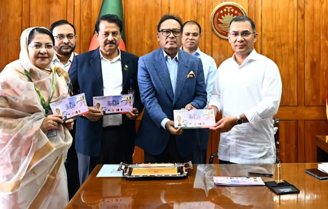 বিশ্বকা*প ফুটবল উপলক্ষে স্মার#ক ডাকটিকিট উন্মোচন করলেন: প্রধানমন্ত্রী