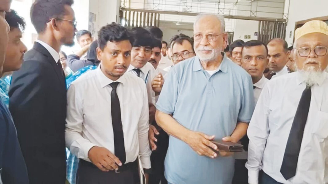 শাপলা চত্বর মামলায় সাবেক মন্ত্রী লতিফ সিদ্দিকী কারাগারে