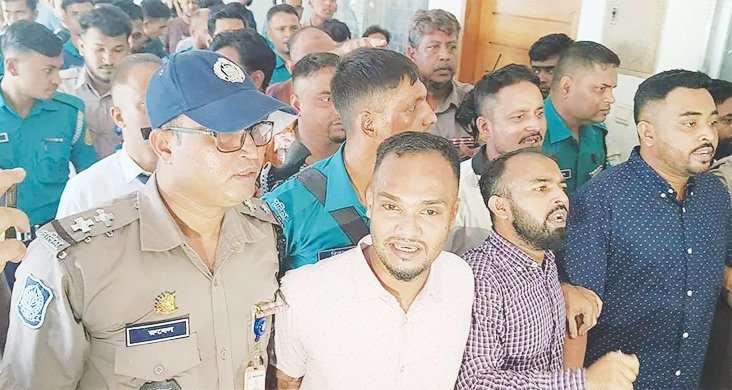 এমসি কলেজে দলবদ্ধ ধ*র্ষণ মামলা: ১ জনের মৃ*ত্যুদণ্ড, ৩ জনের যাব*জ্জীবন