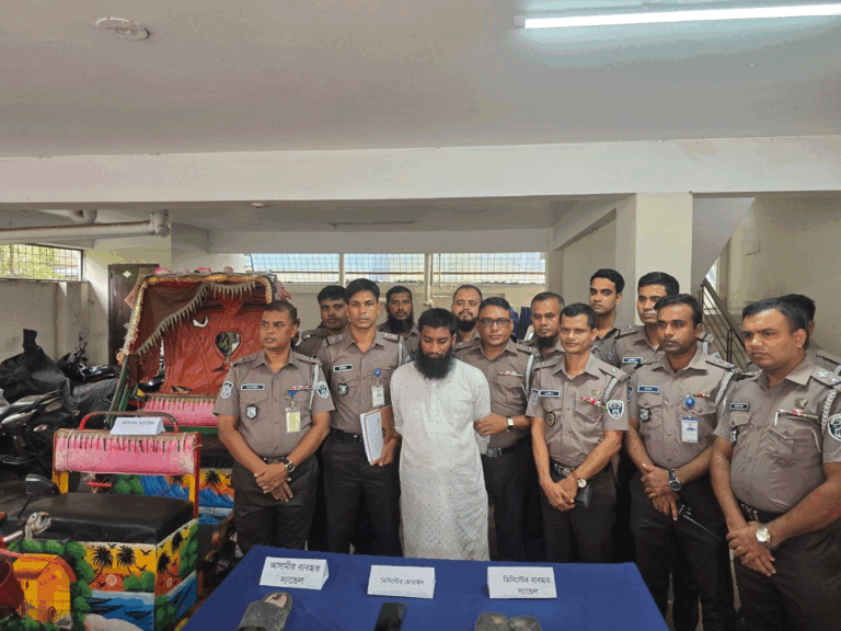 সিসিটিভির সূত্র ধরে ১৬ বছরের কিশোর হ*ত্যার র*হস্য উ*দঘাটন, গ্রে*প্তার ১