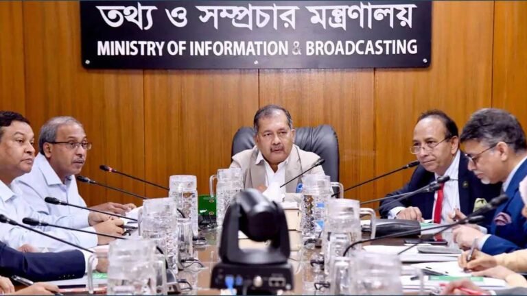 কে সাংবাদিক আর কে সাংবাদিক নয় তা নির্ধারণের জন্য কর্তৃপক্ষ থাকা জরুরি: তথ্যমন্ত্রী