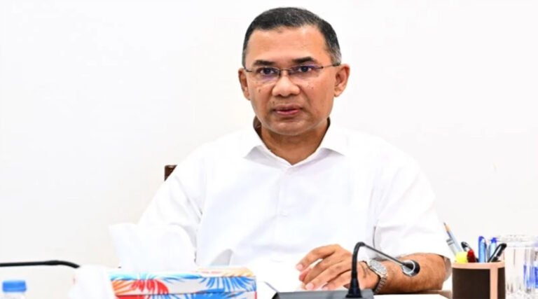 ব#ন্ধ শিল্প চালুর প্রক্রিয়া চলতি বছর শেষ করার নির্দে*শ প্রধানমন্ত্রীর