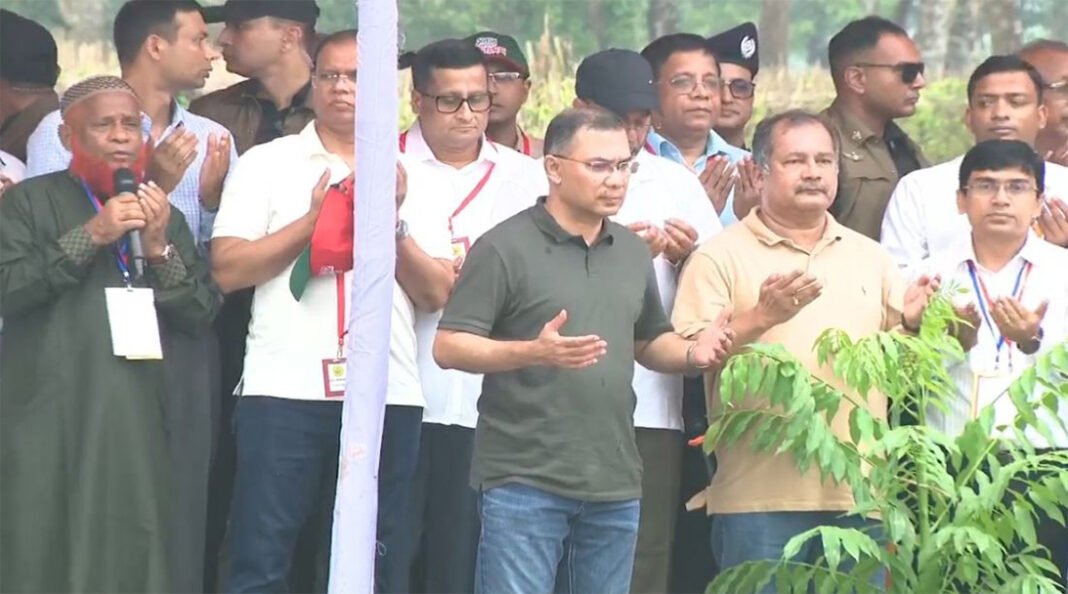 ‎বরিশাল পৌঁছেছেন প্রধানমন্ত্রী, অংশ নিয়েছেন বৃক্ষ#রোপণ কর্মসূচিতে