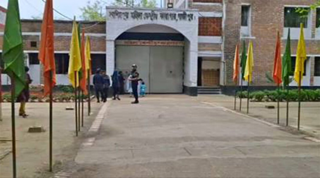 কারাগার থেকে পালিয়েছে আসা#মি