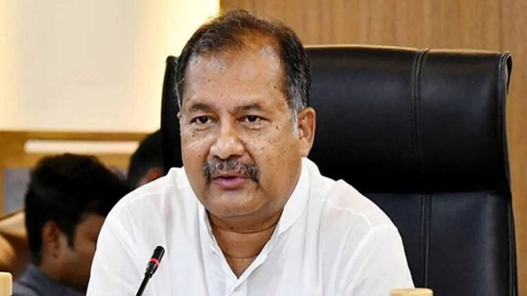 ভারতের সঙ্গে সম্পর্ক উন্নয়নে কাজ করছে সরকার: তথ্যমন্ত্রী