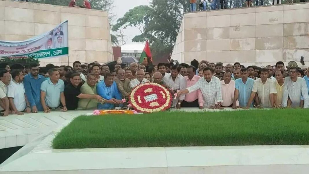 জিয়াউর রহমান ও খালেদা জিয়ার সমাধিতে বিএনপির স্থায়ী কমিটির নতুন ৪ সদস্যের শ্রদ্ধা