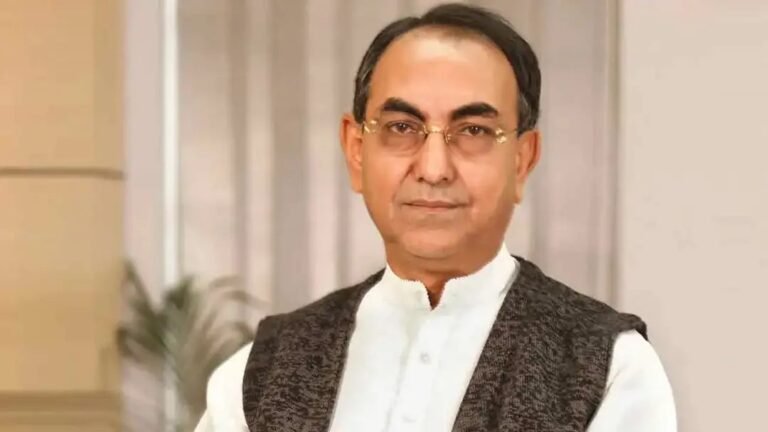 চিকিৎসা শেষে ২ সেপ্টেম্বর মির্জা আব্বাস দেশে ফিরছেন