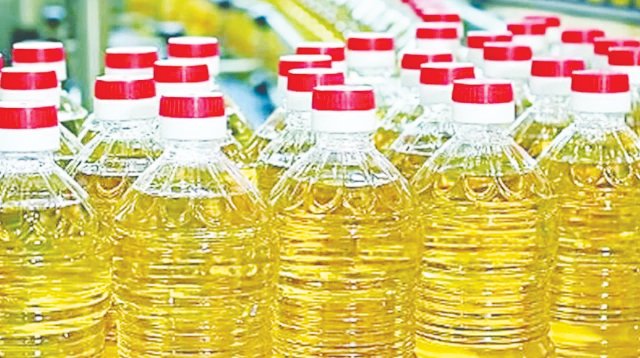 ভোজ্যতেলের দাম লিটারে ১০ টাকা বাড়ানোর প্রস্তাব ব্যবসায়ীদের