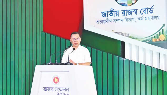 সৎ ও দক্ষ কর্মকর্তাদের আরও বেশি কাজের সুযোগ দিতে চাই: প্রধানমন্ত্রী