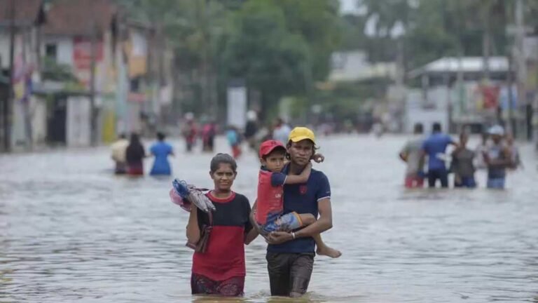 শ্রীলঙ্কায় ভ*য়াবহ বন্যা ও ভূমিধ*স