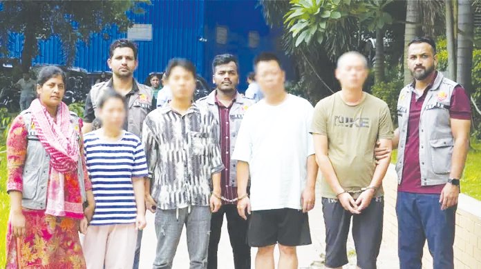 চাইনিজ প্রতারক চক্রের ৪ সদস্য গ্রেপ্তার, মাসে ২০০-২৫০ কোটি টাকা পাচারের অভিযোগ