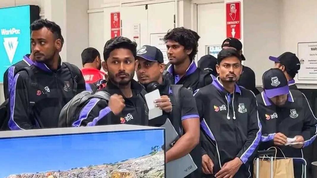 ১৪ ঘণ্টার ভোগান্তি পেরিয়ে শেষ টেস্টের ভেন্যুতে বাংলাদেশ দল