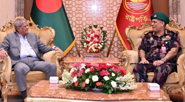 সীমান্ত হ*ত্যা বন্ধে বর্ডার গার্ডকে কার্যকর ব্যবস্থা গ্রহণের আহ্বান রাষ্ট্রপতির