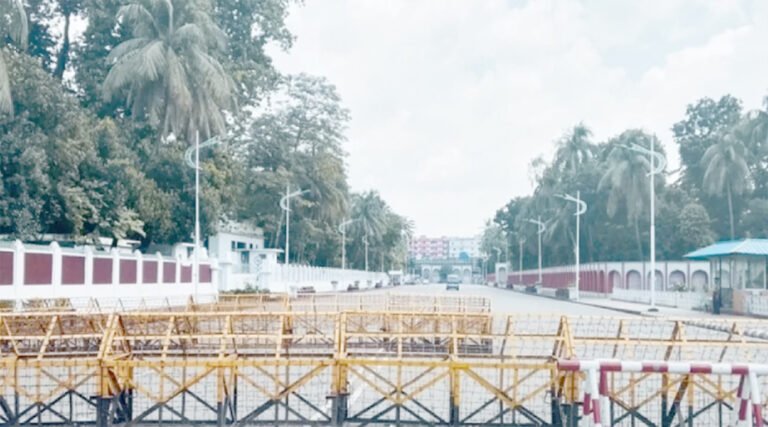 রাষ্ট্রপতির শপ*থ ঘিরে শুক্রবার ঢাকার যেসব সড়ক এড়িয়ে চলার প*রামর্শ