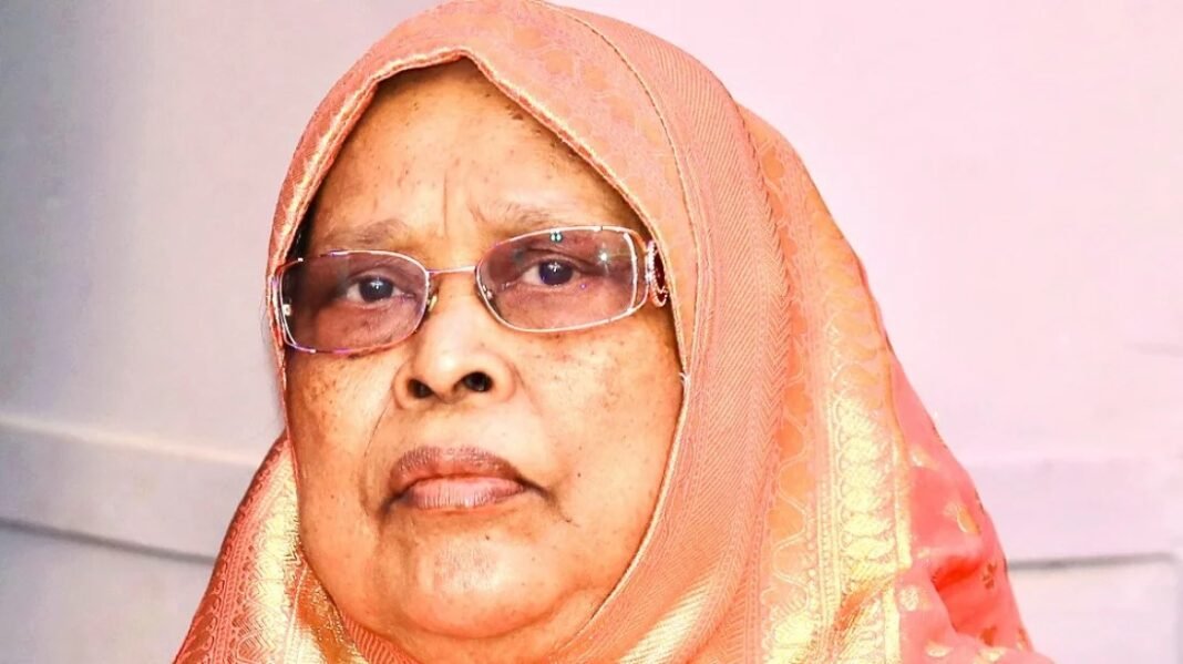   না ফেরার দেশে চলে গেলেন রূপায়ণ গ্রুপের চেয়ারম্যানের মা ফরিদা বেগম 