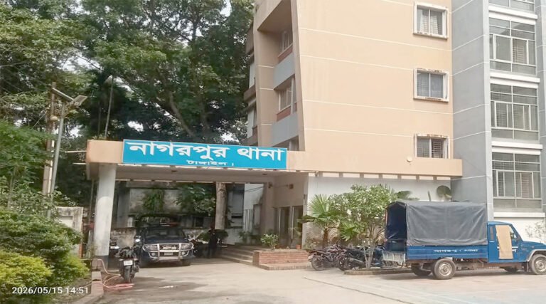 নাগরপুরে তালাকের জেরে স্ত্রীকে কুপিয়ে হ*ত্যা, স্বামীর আত্মহত্যা*র চেষ্টা