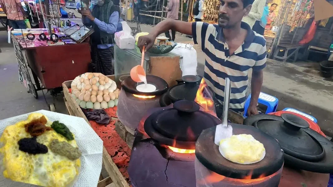 রাস্তার পাশে পিঠা-পুরি এবং পেঁয়াজু বিক্রি করলেও লাগবে নিবন্ধন