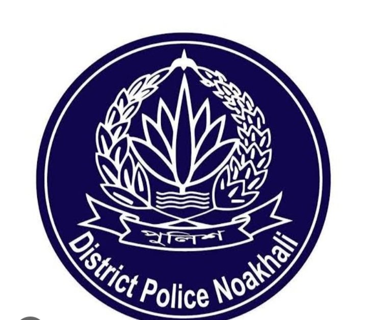 নোয়াখালীতে পূজায় যান চলাচল স্বাভাবিক রাখতে ট্রাফিক পুলিশের 