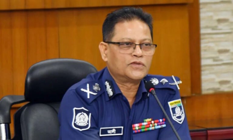 সরকার অনুমতি দিলে প্রয়োজনে ক্র*সফায়ার করতে পিছপা হবে না পুলিশ: আইজিপি