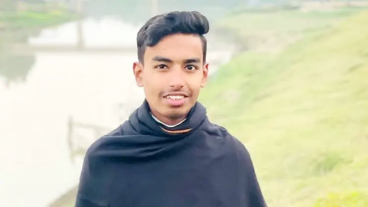বিদেশযাত্রায় বাধা, বিমানবন্দর থেকে ফেরত পাঠানো হলো মাহদী হাসানকে