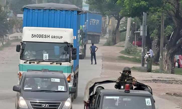 সেনাবাহিনীর কঠোর নিরাপত্তায় রূপপুরে নেওয়া হচ্ছে ইউরেনিয়াম