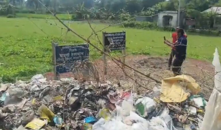 আদালতের আদেশ অমান্য করে ধামরাইয়ে জমি দখল ও সাইনবোর্ড টাঙানোর অভিযোগ